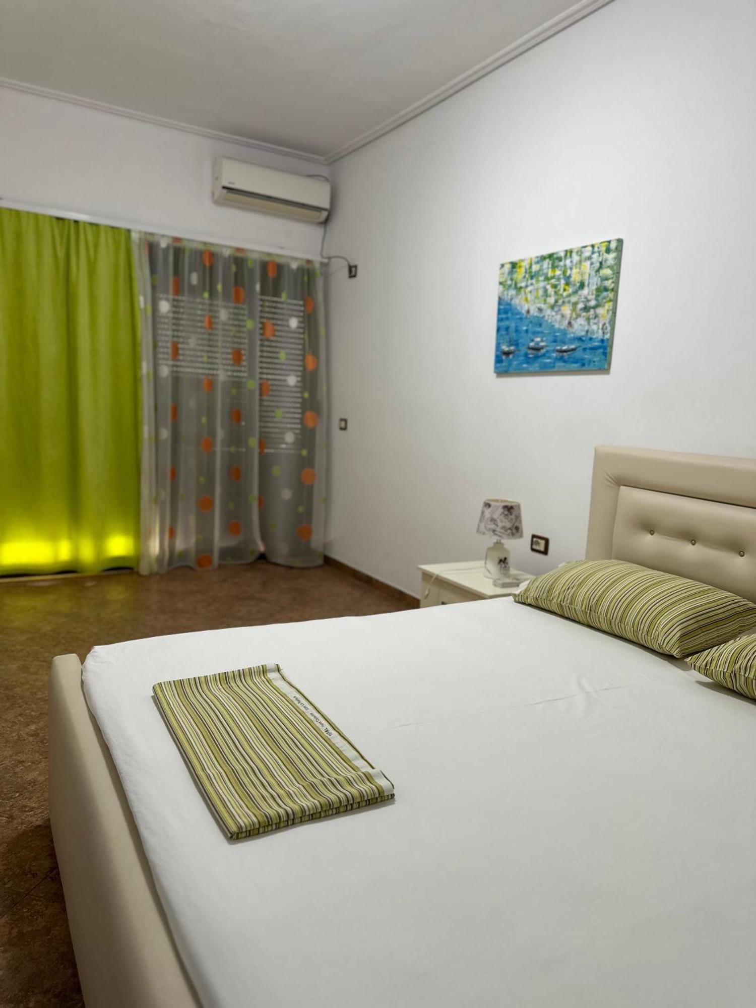 Megrooms Sarande Ngoại thất bức ảnh